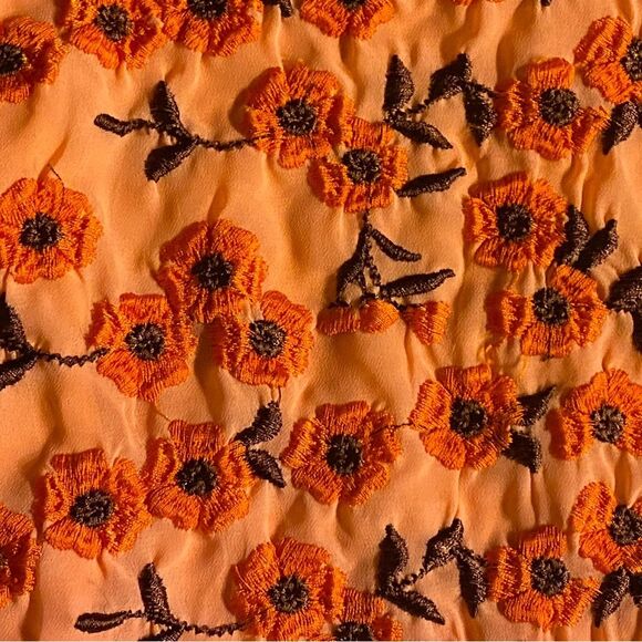 🌸FREE PEOPLE Coral Floral Embroidered boho Peasant blouse Top Med - Picture 8 of 9